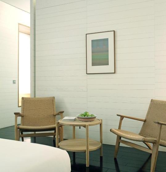 اتاق سوپریور, Atrio