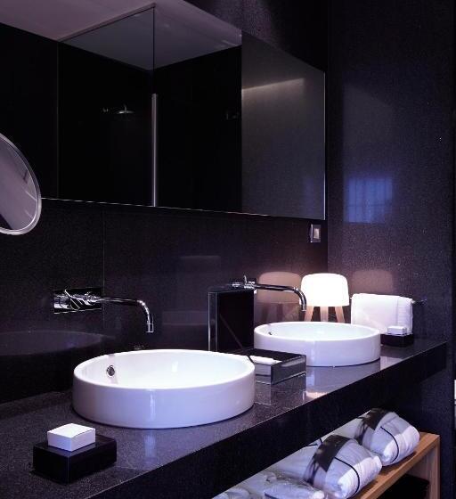 اتاق سوپریور, Atrio