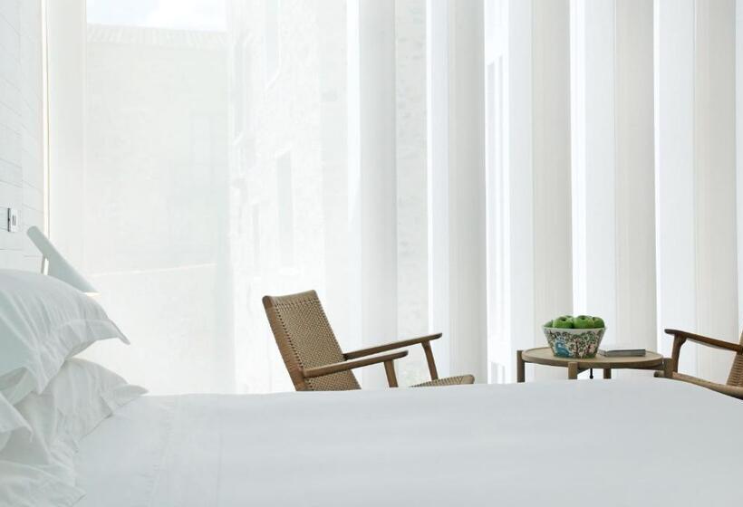 سوییت جونیور, Atrio