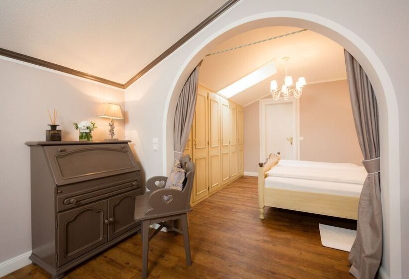 Полулюкс, Bio Design Boutique Landhaus St Georg