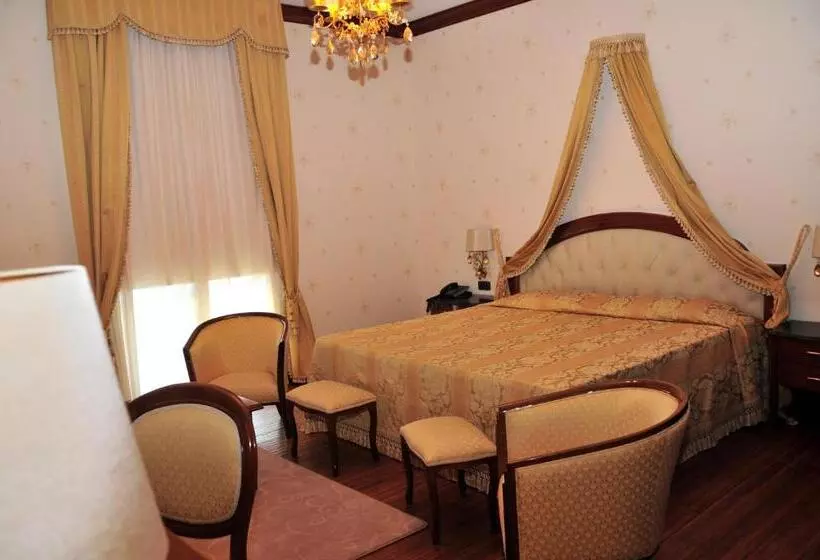 اتاق سوپریور چهار تخته, Borgo Don Chisciotte