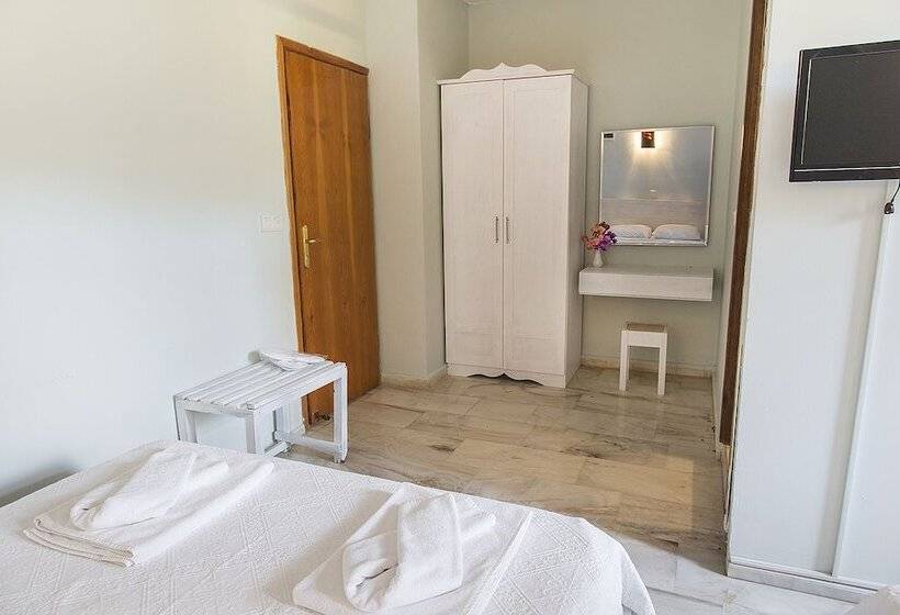 Cameră Triplă Standard, Club Antiphellos