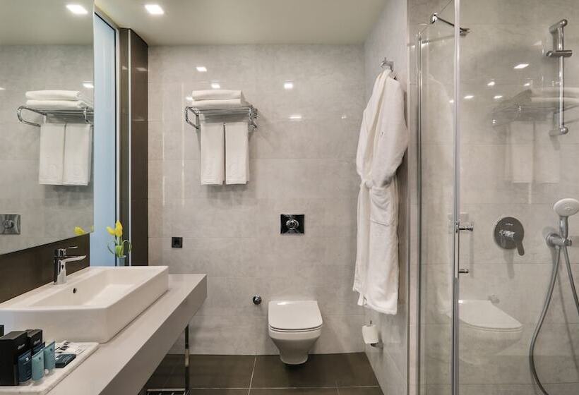 غرفة ديلوكس, Divan Corlu