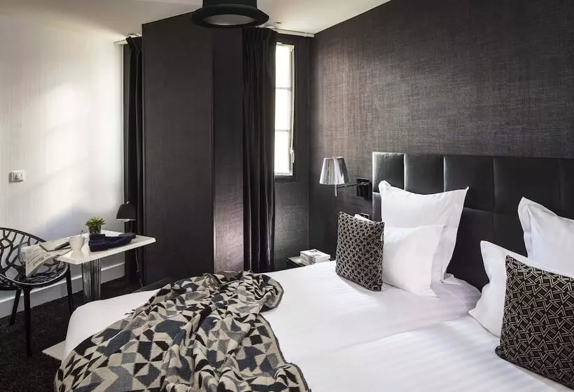 スーペリアールーム, First Hotel Paris Tour Eiffel