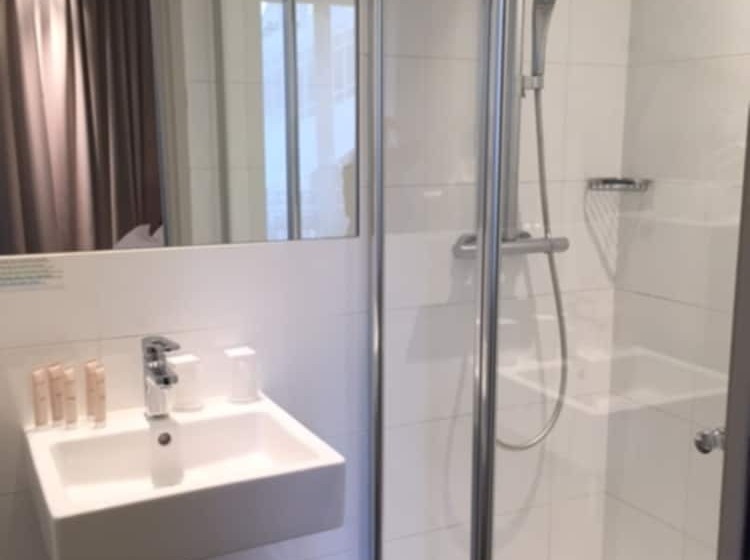 スイート, First Hotel Paris Tour Eiffel