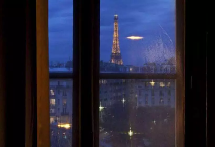 景色の見えるスイートルーム, First Hotel Paris Tour Eiffel