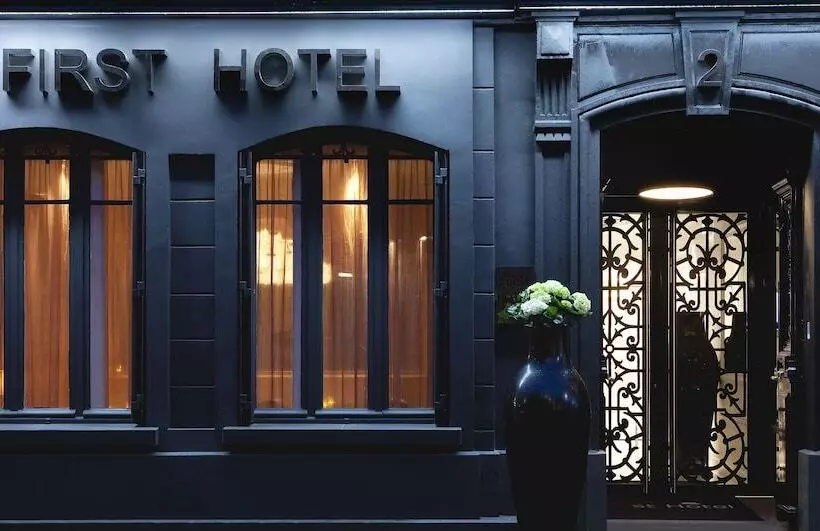 景色の見えるスイートルーム, First Hotel Paris Tour Eiffel