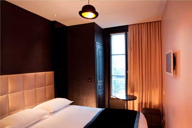 クラシックシングルルーム, First Hotel Paris Tour Eiffel