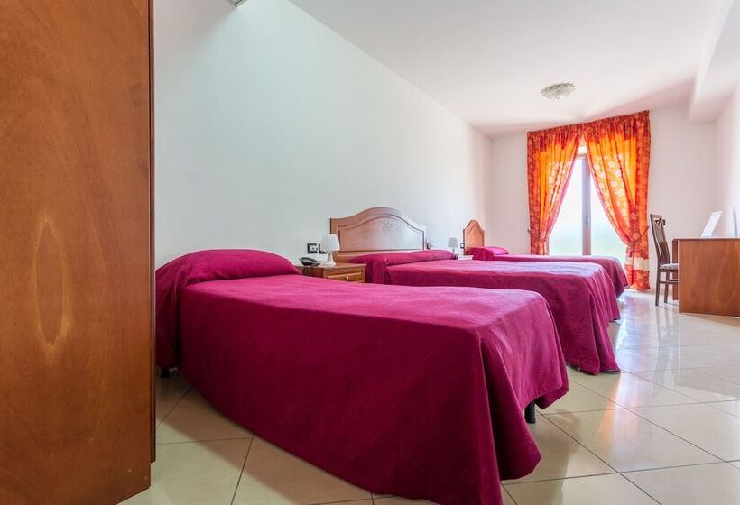 Standard Quadruple Room, Futuro