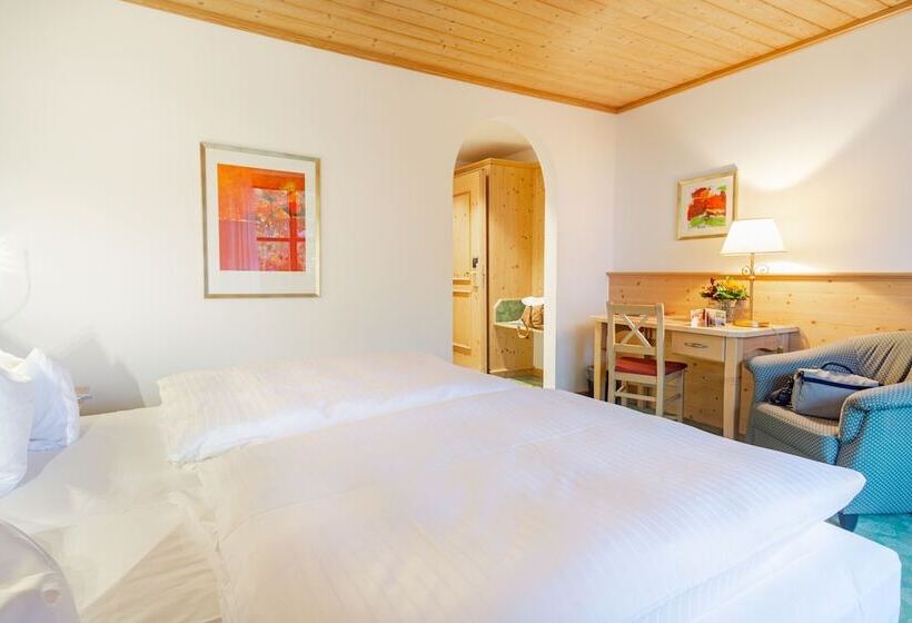 スタンダードルーム, Glasl S Land