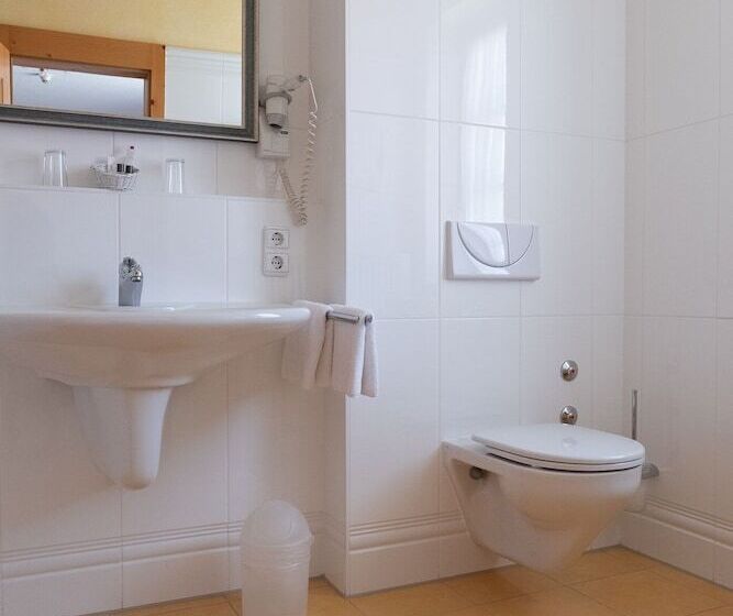 ガーデンビューデラックスルーム, Glasl S Land