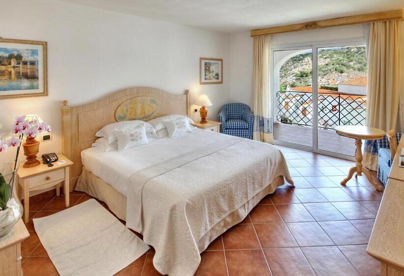 חדר סופריור נוף לגינה, Grand Hotel Poltu Quatu