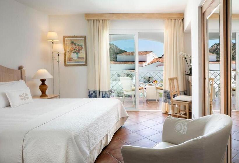 חדר פרמיום, Grand Hotel Poltu Quatu