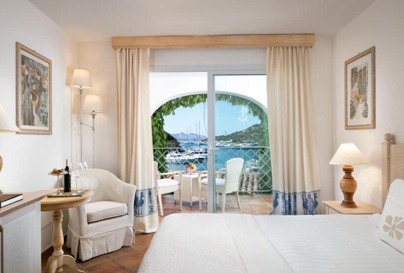חדר דלוקס נוף לים, Grand Hotel Poltu Quatu