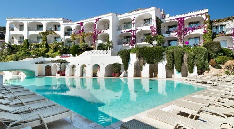 סוויטת ג'וניור, Grand Hotel Poltu Quatu