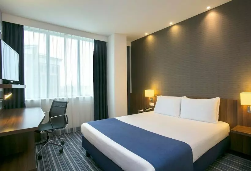 Standard Room Double Bed City View, Holiday Inn Express Amsterdam   Sloterdijk Station, An Ihg