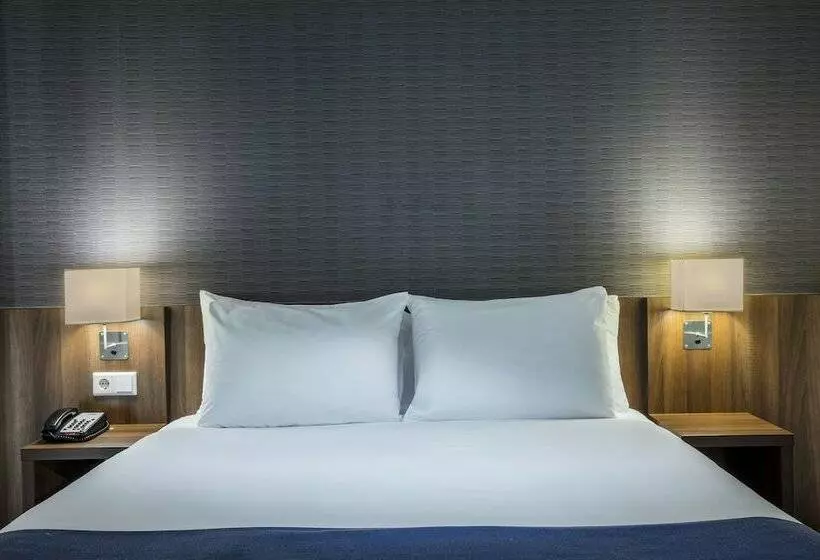 Standard Room Double Bed City View, Holiday Inn Express Amsterdam   Sloterdijk Station, An Ihg