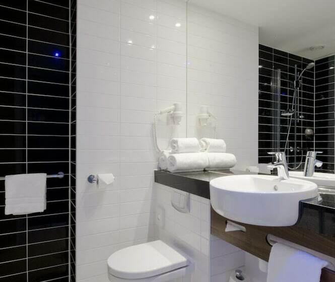 غرفة قياسية سرير مزدوج مطلة على المدينة, Holiday Inn Express Amsterdam   Sloterdijk Station, An Ihg