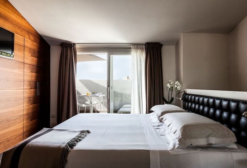 اتاق لوکس, Nun Assisi Relais & Spa Museum