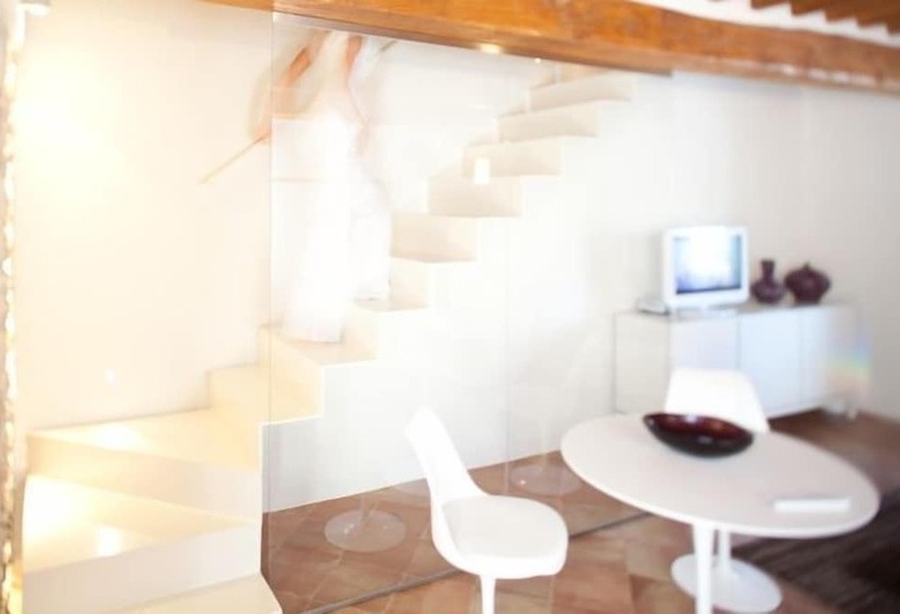 سوییت, Nun Assisi Relais & Spa Museum