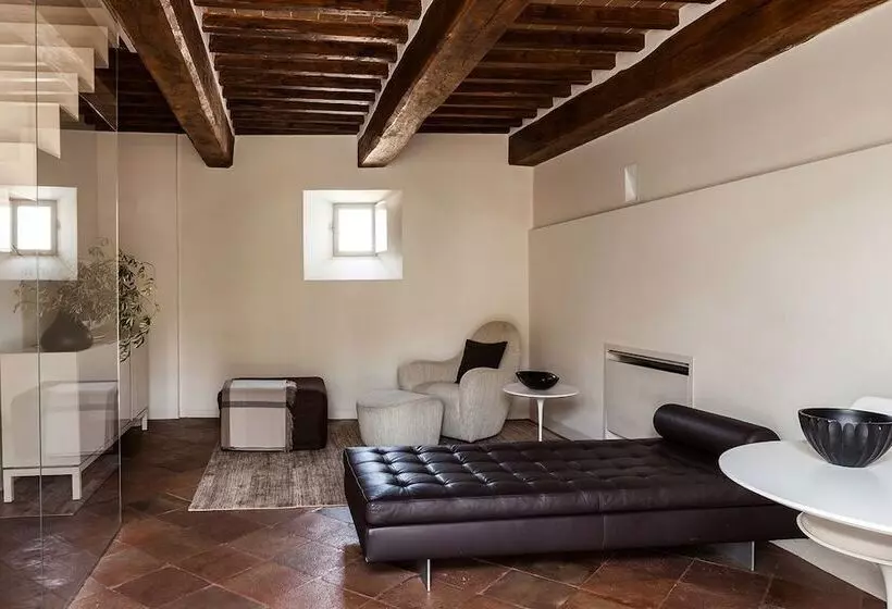 スイート, Nun Assisi Relais & Spa Museum