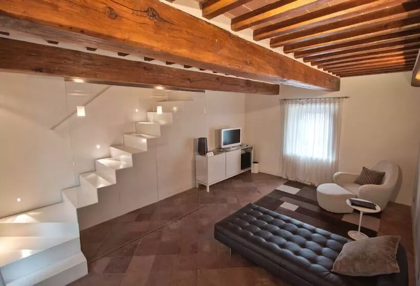 スイート, Nun Assisi Relais & Spa Museum
