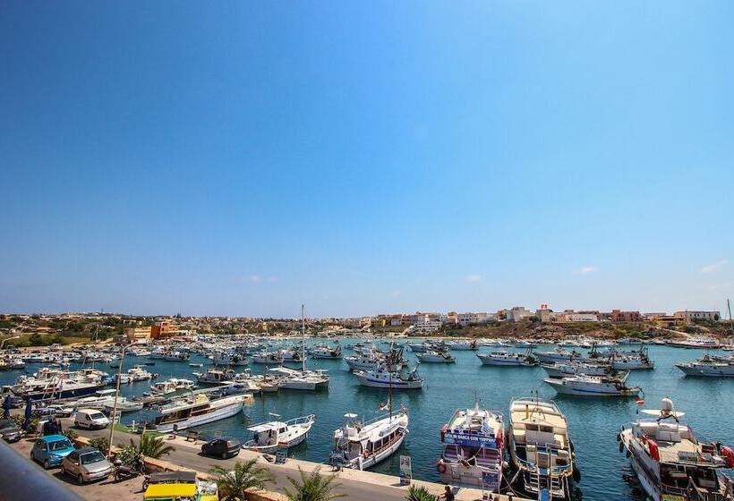 Номер Стандарт Вид на Море, Paladini Di Francia