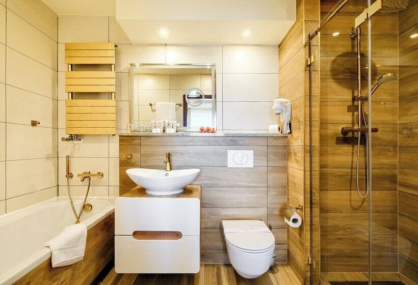 Полулюкс, Park Hotel Diament Wroclaw