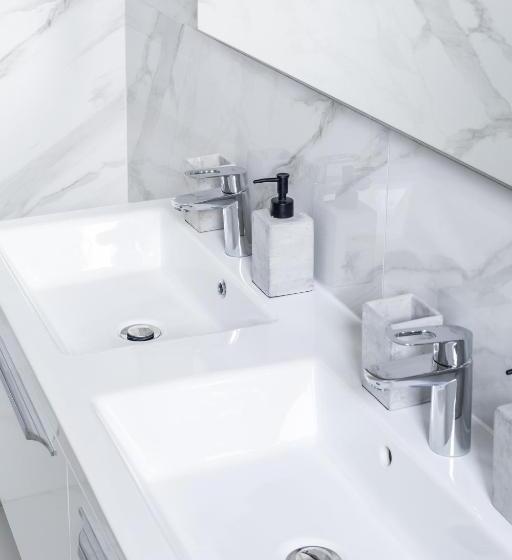 Deluxe Suite King Bed, Piccolo Mondo By Citybookings