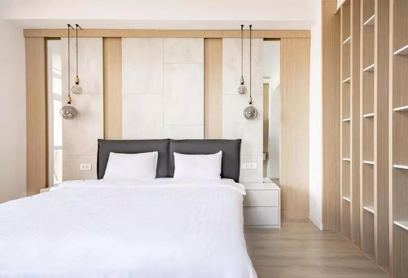 Deluxe Suite King Bed, Piccolo Mondo By Citybookings