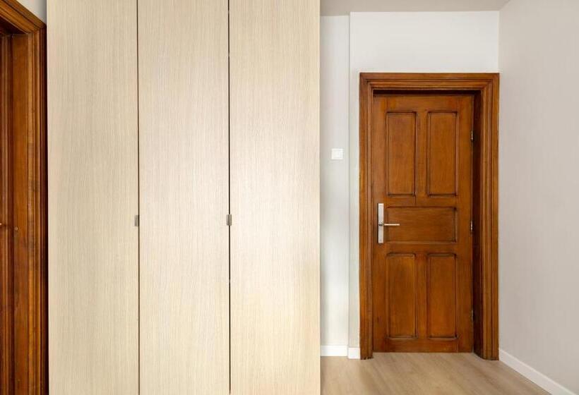 اتاق استاندارد سه تخته با بالکن, Piccolo Mondo By Citybookings