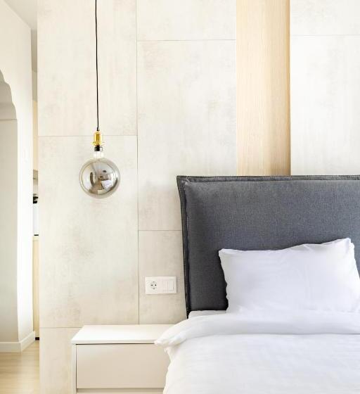 اتاق سوپریور سه تخته, Piccolo Mondo By Citybookings