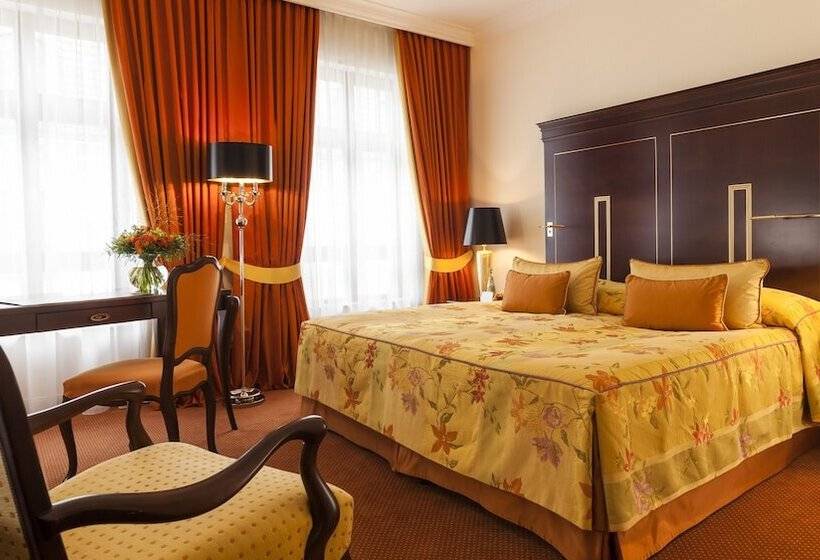 Номер Комфорт, Relais & Chateaux Bulow Palais