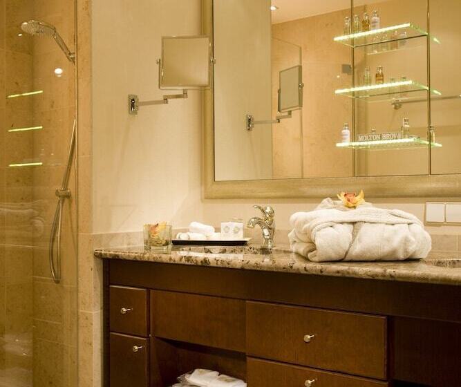 Номер Deluxe, Relais & Chateaux Bulow Palais