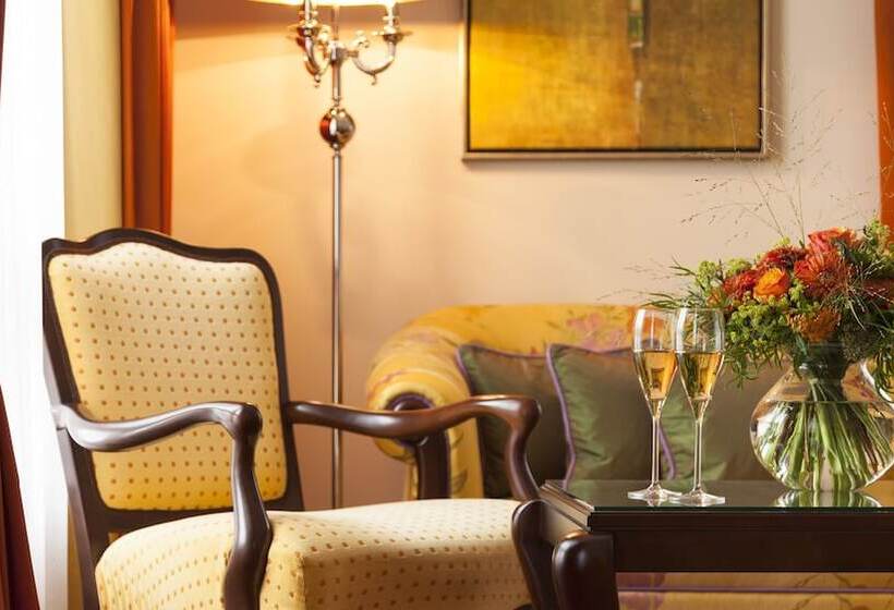 Номер Deluxe, Relais & Chateaux Bulow Palais