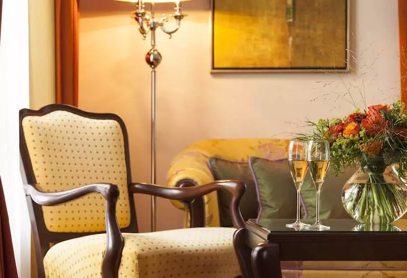 デラックスルーム, Relais & Chateaux Bulow Palais