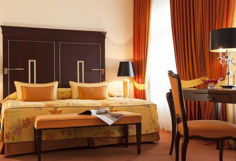 Номер Deluxe, Relais & Chateaux Bulow Palais