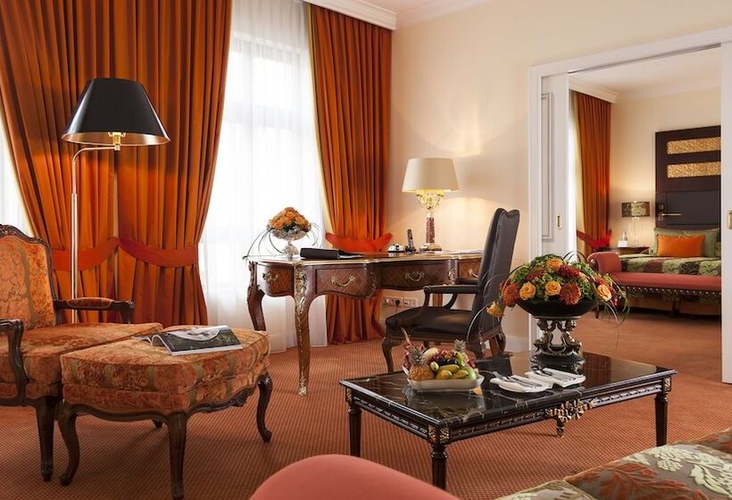 Полулюкс, Relais & Chateaux Bulow Palais