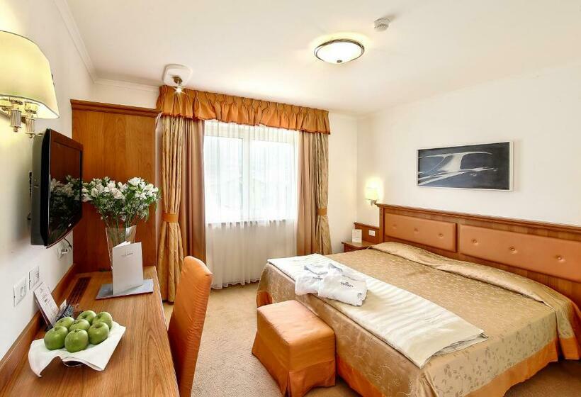 חדר קומפורט, Sartori's