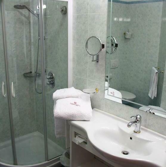 חדר סופריור, Sartori's