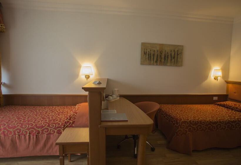 חדר ביזנס, Sartori's