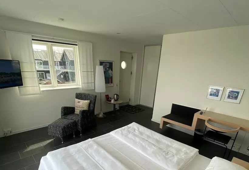 Standard-huone, Strandtangen