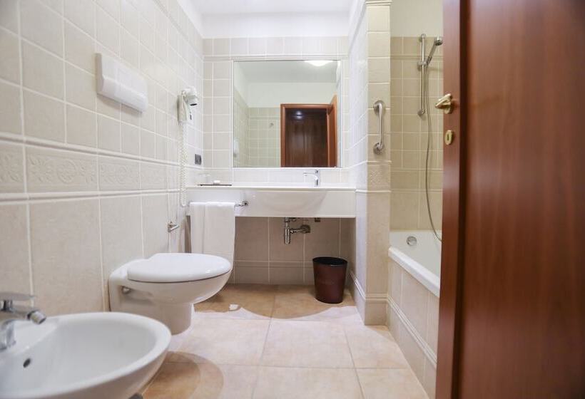 컴포트 룸, Tenuta Moreno