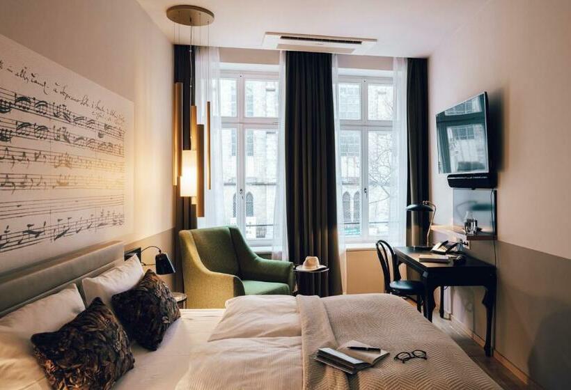 Студия Стандарт, Townhouse Leipzig