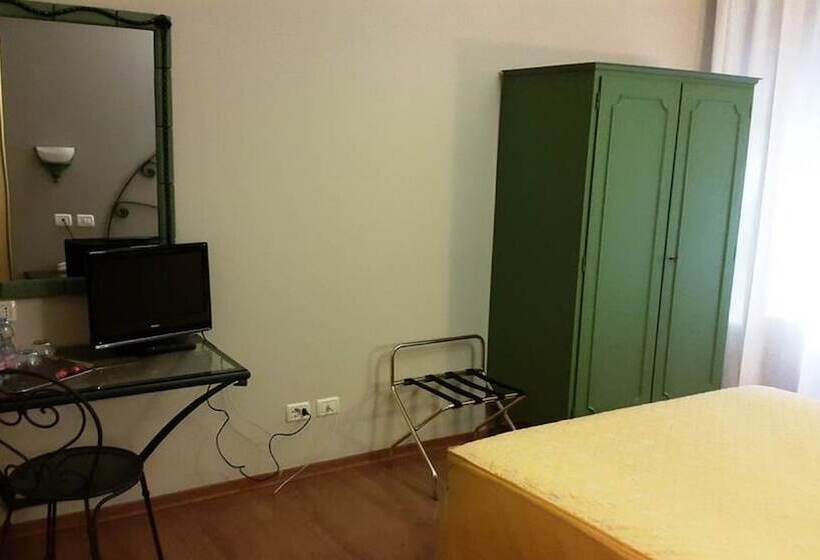 Habitació Quàdruple Estàndard, Miga Hotel Europa