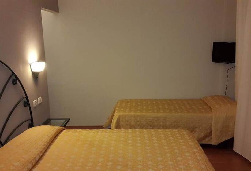 Четырехместный Номер Стандарт, Miga Hotel Europa