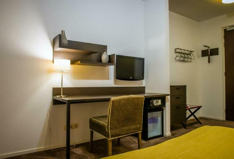 Номер Стандарт, Parkhotel Auberge Vincent