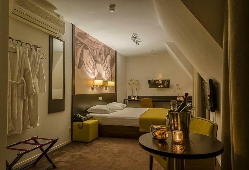 סוויטה, Parkhotel Auberge Vincent