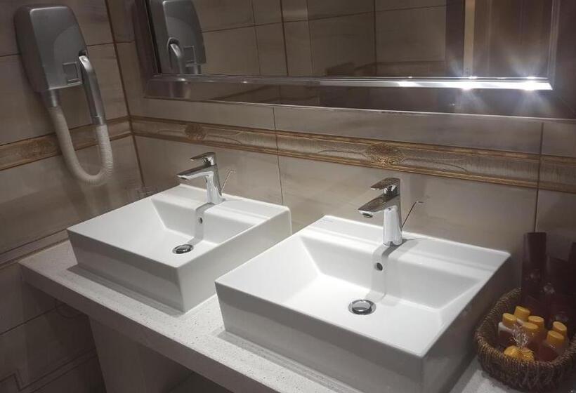 スイート, Spa Hotel Rich