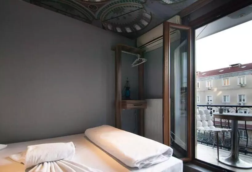 اتاق استاندارد با سرویس بهداشتی مشترک, Stay Inn Taksim Hostel